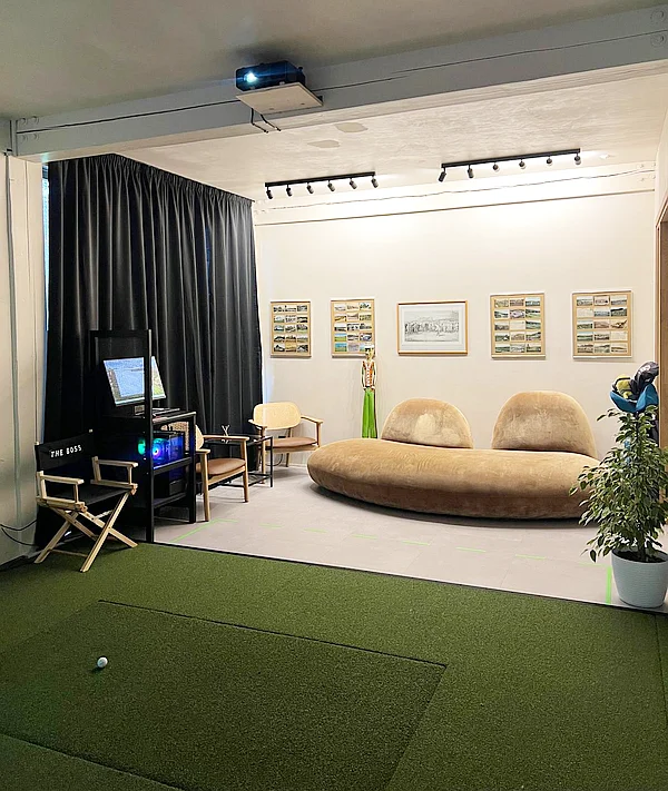 golf-simulator-in-riga-marupe-at-viesturi